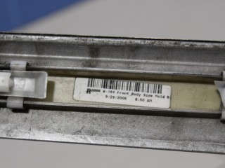 Молдинг двери правый передний, ориг. номер A16469052629197, Mercedes M-klasse W164 ML
