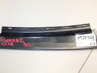 Накладка рамки двери задняя правая, ориг. номер 3T5839902A, Skoda Superb 3T 2008-2013