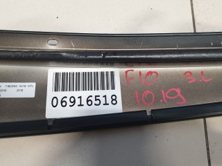 Накладка рамки двери задняя левая, ориг. номер 51357182293, BMW 5 F10 2009-2013