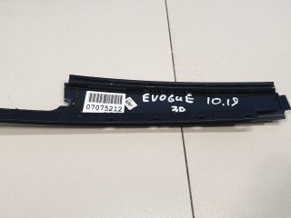 Накладка рамки двери задняя правая, ориг. номер LR050771, Land Rover Range Rover Evoque 2011-2015
