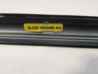 Молдинг рамки задней правой двери, ориг. номер LR049161, Land Rover Range Rover Evoque 2011-2015