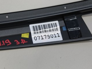 Накладка рамки двери задняя правая, ориг. номер A2126900487, Mercedes E-klasse W212 2009-2013