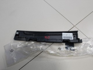 Накладка рамки двери задняя левая, ориг. номер YQ00060980, Citroen C3 Aircross 2017-2021