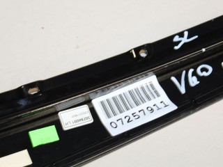 Накладка рамки двери задняя левая, ориг. номер 30784001, Volvo V60 (V60 Cross Country)