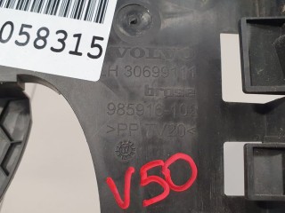 Кронштейн замка двери задний левый, ориг. номер 30699111, Volvo V50 2007-2012