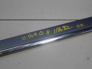 Молдинг двери правый передний, ориг. номер A16469014621693, Mercedes M-klasse W164 ML
