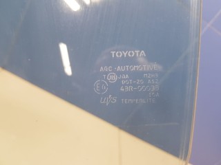 Стекло двери передней левой, ориг. номер 6812052290, Toyota Urban Cruiser P11