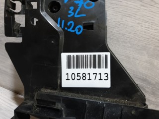 Кронштейн замка двери задний левый, ориг. номер 30753742, Volvo V70 2007-2013