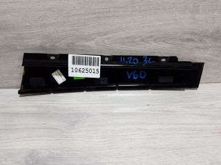 Накладка рамки двери задняя левая, ориг. номер 30784001, Volvo V60 (V60 Cross Country)