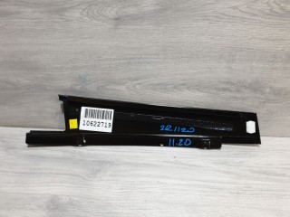 Накладка рамки двери задняя правая, ориг. номер A2136900487, Mercedes E-klasse W213 2016-2021