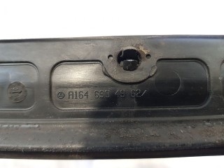 Уплотнитель двери задней левой, ориг. номер A1646904962, Mercedes M-klasse W164 ML