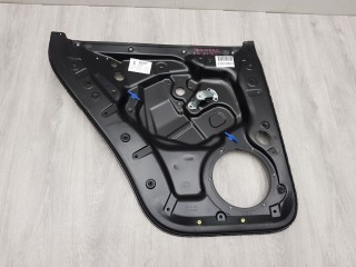 Кронштейн стеклоподъемника задней левой двери, ориг. номер 7L6839729E, Volkswagen Touareg 2002-2007
