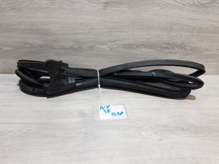 Уплотнитель двери задней правой, ориг. номер 6787178010, Lexus NX Z10