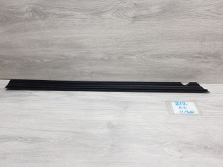 Накладка стекла передней левой двери, ориг. номер A2127250965, Mercedes E-klasse W212 2009-2013