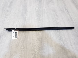 Накладка стекла передней правой двери, ориг. номер 51337182278, BMW 5 F10 2009-2013