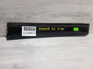 Накладка рамки двери задняя левая, ориг. номер 7576202020, Toyota Auris E18 2012-2015