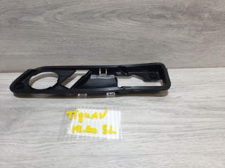 Кронштейн ручки задней левой внутренней, ориг. номер 5N0839197, Volkswagen Tiguan 2011-2019