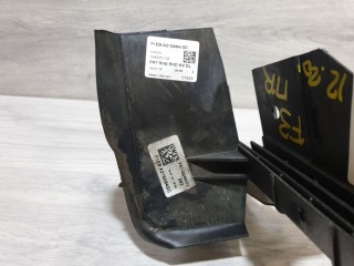 Кронштейн замка двери передний правый, ориг. номер 1713739, Ford Focus 3 2011-2015