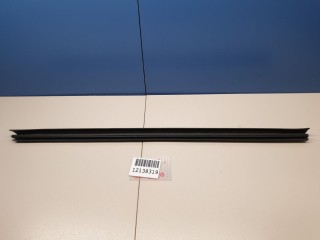 Накладка стекла передней левой двери, ориг. номер 803317786R, Renault Megane 3 2008-2014
