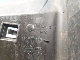 Защитный кожух замка передней левой двери, ориг. номер A1667230908, Mercedes GL-klasse X166 GL GLS 2012-2016