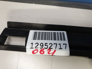 Кронштейн накладки порога передний правый, ориг. номер A1676988101, Mercedes GL-klasse X167 GLS
