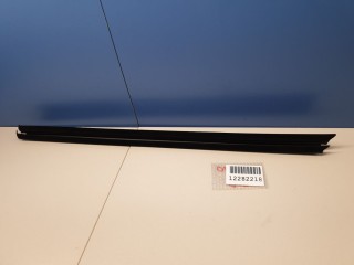 Накладка стекла передней левой двери, ориг. номер 51337336011, BMW 7 G11 G12 2015-2019