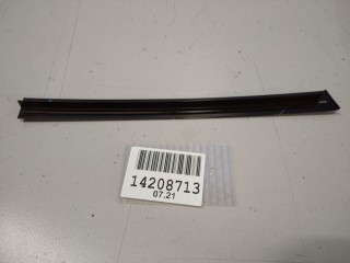 Накладка рамки двери задняя левая, ориг. номер A2057300119, Mercedes C-klasse W205 2014-2018