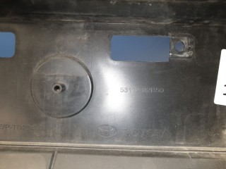 Решётка в бампер центральная, ориг. номер 5311202B50, Toyota Corolla E21