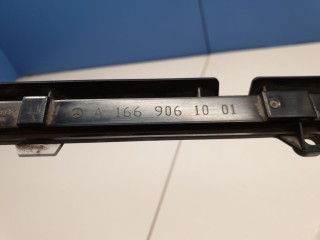 Подсветка подножки передняя правая, ориг. номер A1669061001, Mercedes GL-klasse X166 GL GLS 2012-2016