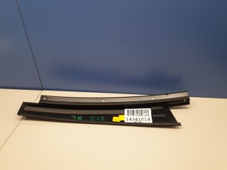Накладка рамки двери задняя правая, ориг. номер A2126900487, Mercedes E-klasse W212 2009-2013