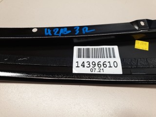 Накладка рамки двери задняя правая, ориг. номер A2136900487, Mercedes E-klasse W213 2016-2021