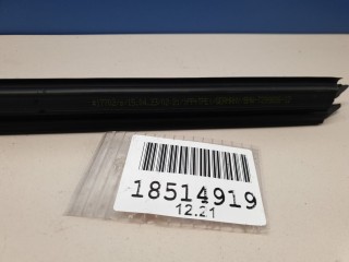 Накладка стекла передней правой двери, ориг. номер 51337298826, BMW 2 F45 F46 Tourer 2014-2018