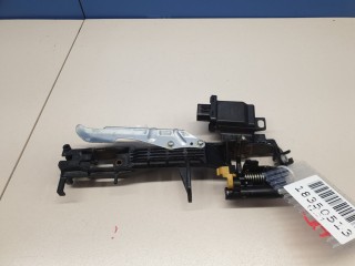 Кронштейн ручки двери передней левой, ориг. номер 6920230040, Lexus GS S190
