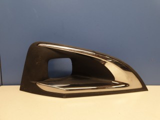 Решётка в бампер правая, ориг. номер 1617977580, Peugeot 3008 P84