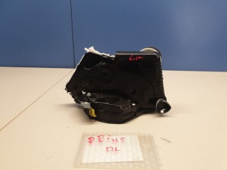 Замок двери передней левой, ориг. номер 6904053140, Toyota Prius W50