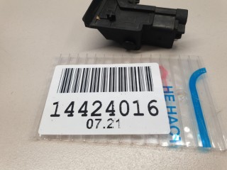 Уплотнитель стекла передней левой двери, ориг. номер 6783847010, Toyota Prius W50