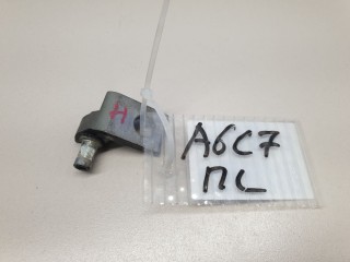 Петля двери передней левой нижняя, ориг. номер 4G0831401A, Audi A6 S6 C7