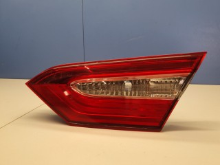 Фонарь в крышку правый, ориг. номер 8158033340, Toyota Camry V70