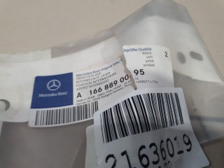 Прокладка левая переднего бампера, ориг. номер A1668890095, Mercedes GL-klasse X166 GL GLS 2012-2016