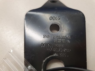 Кронштейн обшивки двери передней правой, ориг. номер 51412755299, Mini R57 2010-2015