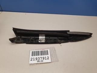 Накладка заднего фонаря правая, ориг. номер 63217206390, BMW 7 F01 F02 2008-2012