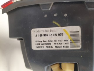 Фонарь на крыло левый, ориг. номер A1669065702, Mercedes M-klasse W166 ML GLE 2011-2015