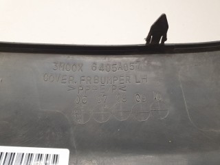 Накладка переднего бампера левая, ориг. номер 6405A057, Mitsubishi Pajero V8 V9
