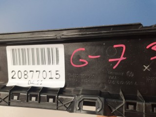 Накладка рамки двери задняя левая, ориг. номер 5G6839901A041, Volkswagen Golf 7 2012-2017
