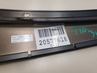 Накладка рамки двери задняя левая, ориг. номер 51357182293, BMW 5 F10 2009-2013