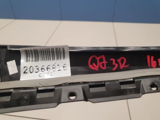 Накладка рамки двери задняя правая, ориг. номер 4M0839902, Audi Q7 4M 2015-2019