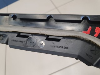 Накладка рамки двери задняя правая, ориг. номер 4M0839904, Audi Q7 4M 2015-2019
