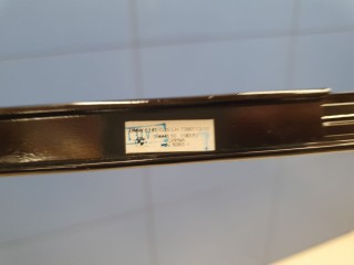 Молдинг рамки передней левой двери, ориг. номер 51337390113, BMW 5 G30 F90 2016-2020