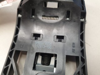 Кронштейн ручки двери передней правой, ориг. номер 5N0837885H, Skoda Superb 3V