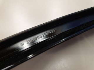 Накладка рамки двери задняя левая, ориг. номер A2126900387, Mercedes E-klasse W212 2009-2013